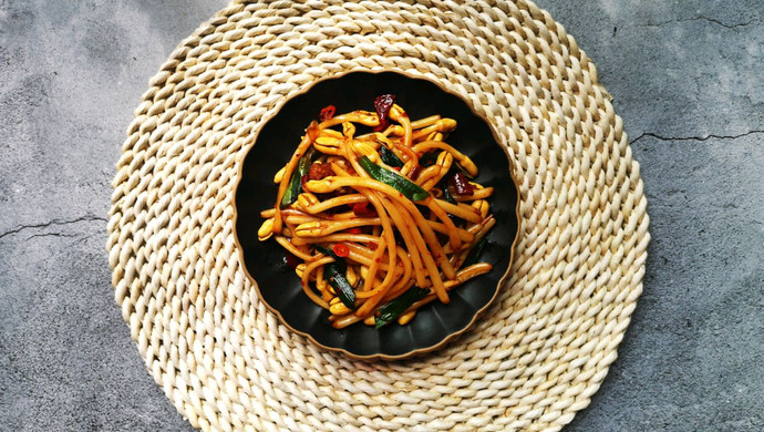 四月芽菜正当鲜—干锅花生芽