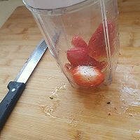 草莓奶昔的做法图解7