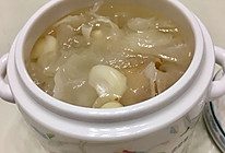 【vivi小厨】之百合银耳莲子炖雪梨的做法