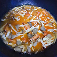 #憋在家里吃什么#虾油贝丁菌菇烩萝卜丝的做法图解14