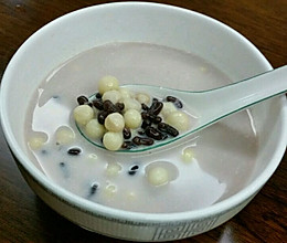 椰汁红豆鸡头米糖水的做法