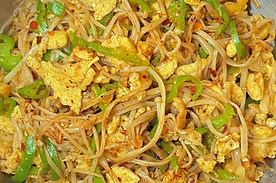 青椒鸡蛋炒金针菇