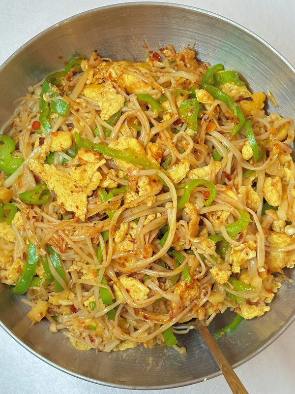 青椒鸡蛋炒金针菇