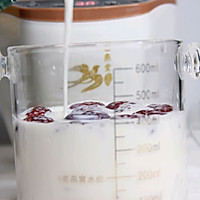 牛奶红枣花胶汤的做法图解4