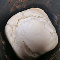 酸奶面包~面包机版的做法图解1