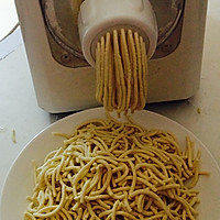 小阳美食----面条嘎嘣脆的做法图解2