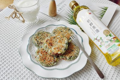 菠菜红豆沙糯米饼—啊呜一口吃掉春天