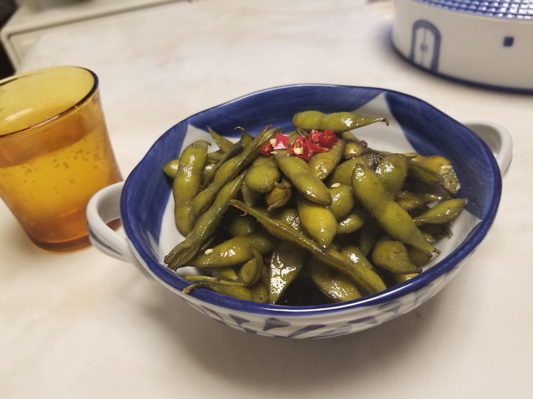 爽口香拌毛豆的做法