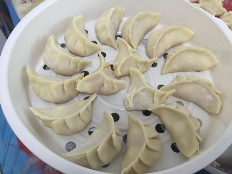 玉米瘦肉饺的做法