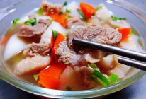 #刘畊宏女孩减脂饮食#牛肉炖双色萝卜的做法