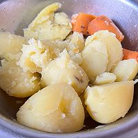 #丘比小能手料理课堂#我超爱的土豆沙拉的做法图解5