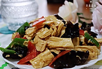 腐竹炒木耳 | 味美营养低脂素菜健康
