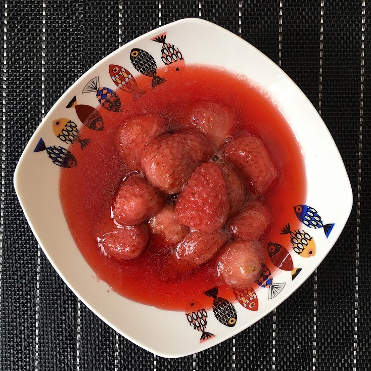 粉红女郎～草莓甜汤的做法