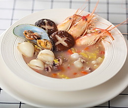 无调味高逼格蔬菜海鲜汤的做法