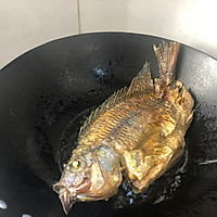 百香果红烧鱼的做法图解3