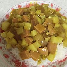 土豆洋葱火腿咖喱饭