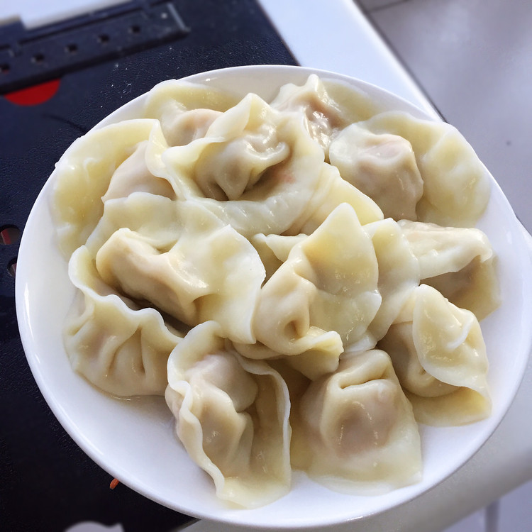 猪肉胡萝卜饺子的做法