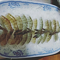 蒜蓉粉丝开背虾的做法图解1
