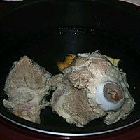 香菇玉米筒骨粥的做法图解6