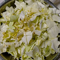 清炒莲花白菜的做法图解1