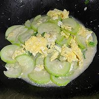 丝瓜炒鸡蛋的做法图解12