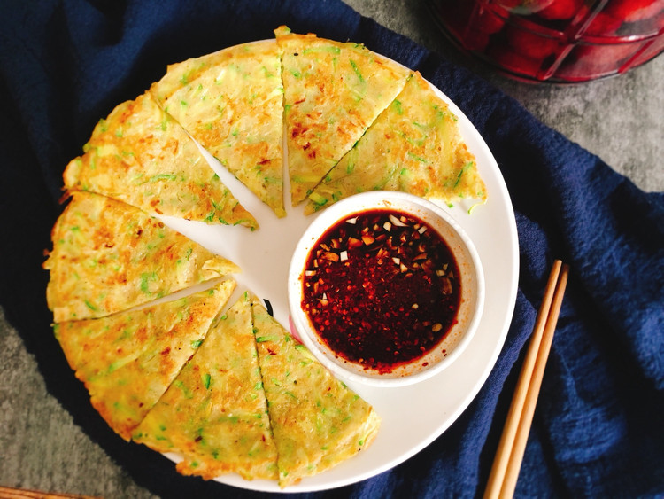 西葫芦摊饼的做法