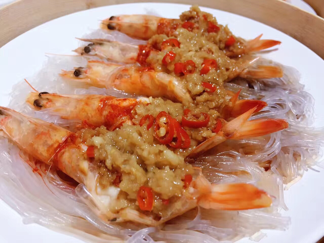 鲜虾粉丝煲,鲜虾粉丝煲的家常做法 - 美食杰鲜虾粉丝煲做法大全