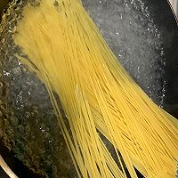 肉酱意大利面#快手又营养，我家的冬日必备菜品#的做法图解1