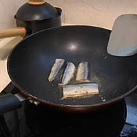 日式煎秋刀鱼的做法图解2
