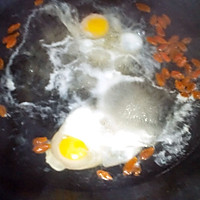 红糖蛋的做法图解2