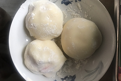 草莓雪媚娘