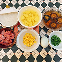 咸鸭蛋海苔腊肠焖饭的做法图解1