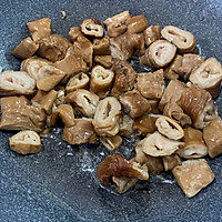 梅干菜炒大肠的做法图解1