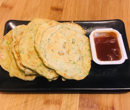 能吃出肉味的胡萝卜香菇西蓝花鸡蛋饼的做法