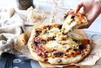 #2021趣味披萨组——芝香“食”趣#梅干菜披萨的做法