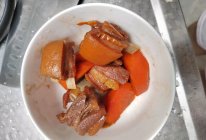 胡萝卜烧羊肉的做法