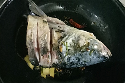 红烧鱼头