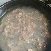 酸汤金针菇肥牛的做法图解2