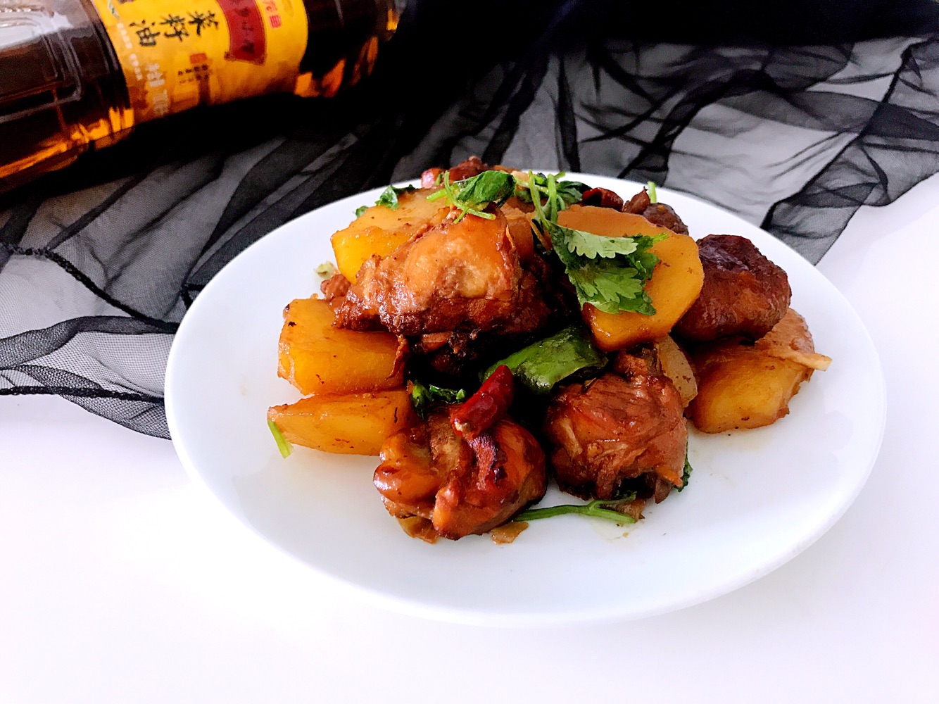 Big dish chicken, golden dragon fish, grandma village, mustard seed oil, the strongest home dish