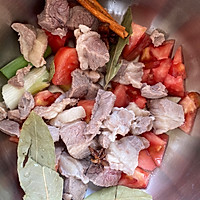 #感恩节烹饪挑战赛#番茄土豆炖牛腩的做法图解3