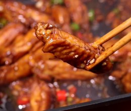 蒜蓉鸡翅！年夜饭端上桌就光盘，好吃到吮手指的做法