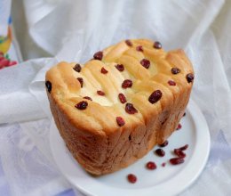 #莓语健康日记#蔓越莓炼乳面包·面包机版的做法