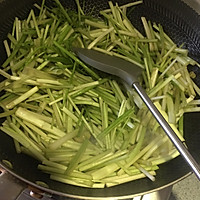 清炒水芹菜的做法图解4