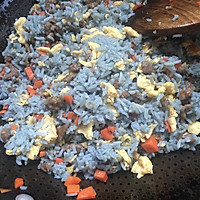 蝶豆花炒饭的做法图解5