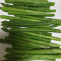 芝士粉煎芦笋的做法图解1