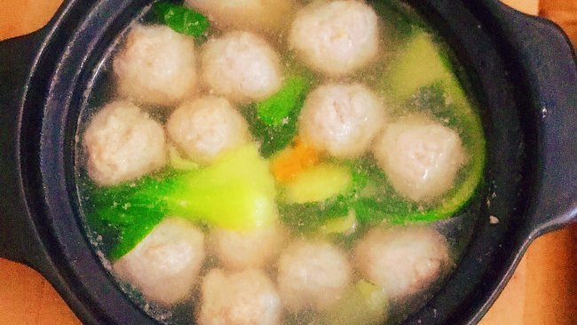 油菜肉丸鲜汤的做法