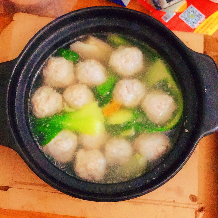 油菜肉丸鲜汤的做法