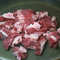 牛肉炖土豆的做法图解2