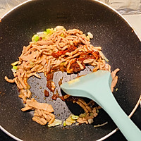 下饭菜❤️蒜苔炒肉丝的做法图解10