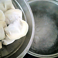 老干妈拌饺子的做法图解1